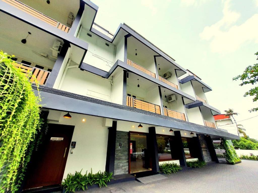 Emperor-Hotel Rachana Continental Pvt Ltd Kizhake Chālakudi Εξωτερικό φωτογραφία