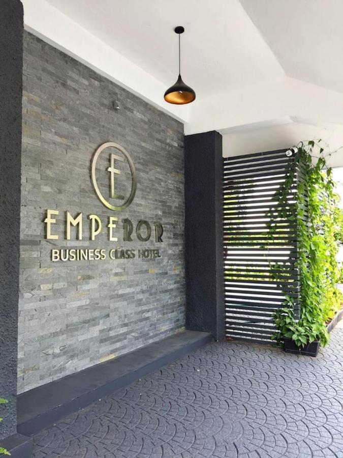 Emperor-Hotel Rachana Continental Pvt Ltd Kizhake Chālakudi Εξωτερικό φωτογραφία